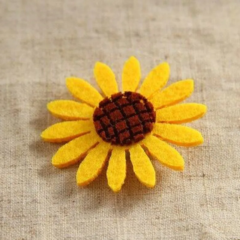 Hot Fashion New Multi - Color Sunflower Girls Brooch Women Badge Accessories 2021 Factory Direct Gift Wholesale
Hot Fashion New Multi - Color Sunflower Girls Brooch Women Badge Accessories 2021 Factory Direct Gift Wholesale