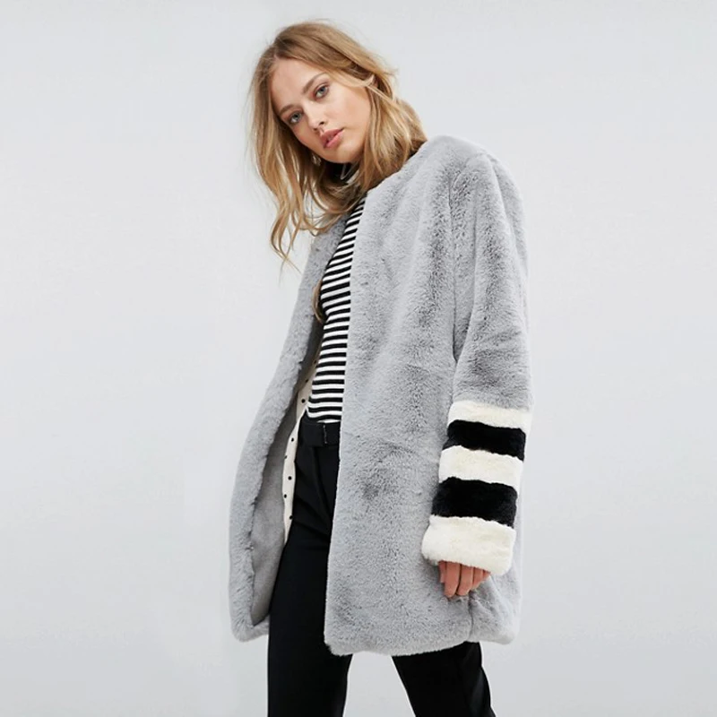 Savabien Faux Fur Coat Warm Soft Slim Long Sleeve Cardigan 2019 Fashion Streetwear Women Winter Fake Fur Jacket Harajuku Parka
Savabien Faux Fur Coat Warm Soft Slim Long Sleeve Cardigan 2019 Fashion Streetwear Women Winter Fake Fur Jacket Harajuku Parka