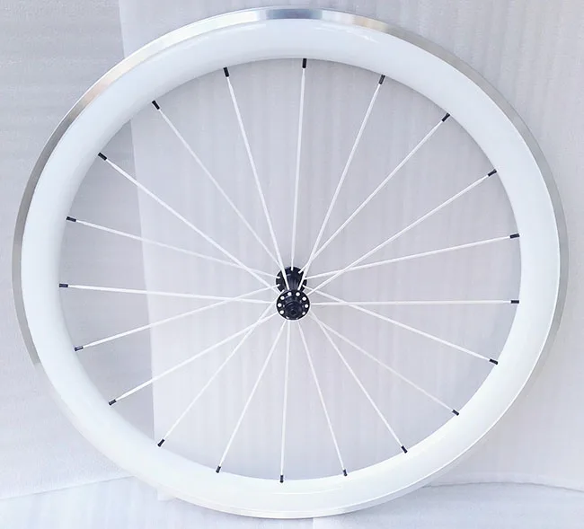 Width 23mm White Color Carbon Alloy Road Bike Clincher Wheels Alloy Brake Surface White Spokes OLD 100x100mm 700C
Width 23mm White Color Carbon Alloy Road Bike Clincher Wheels Alloy Brake Surface White Spokes OLD 100x100mm 700C