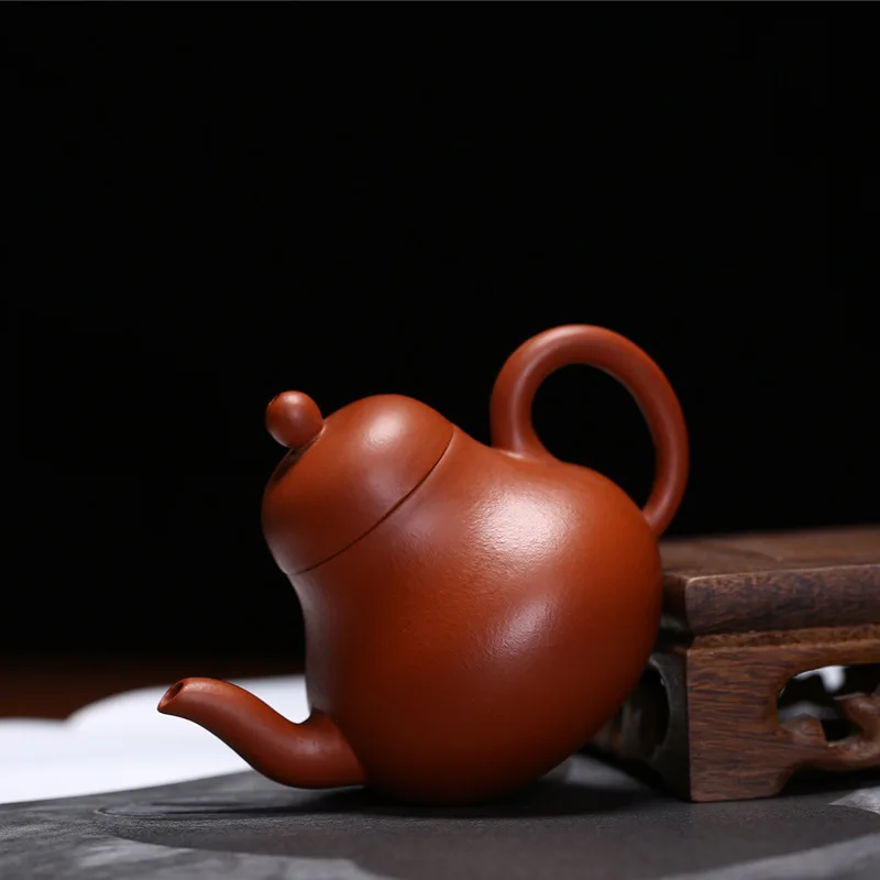 80ML Authentic Yixing Purple Clay Mini Teapot Handmade Health Raw Ore Zhu Mud Zisha Pot Chinese Kung Fu Tea Set Black Tea Kettle
80ML Authentic Yixing Purple Clay Mini Teapot Handmade Health Raw Ore Zhu Mud Zisha Pot Chinese Kung Fu Tea Set Black Tea Kettle