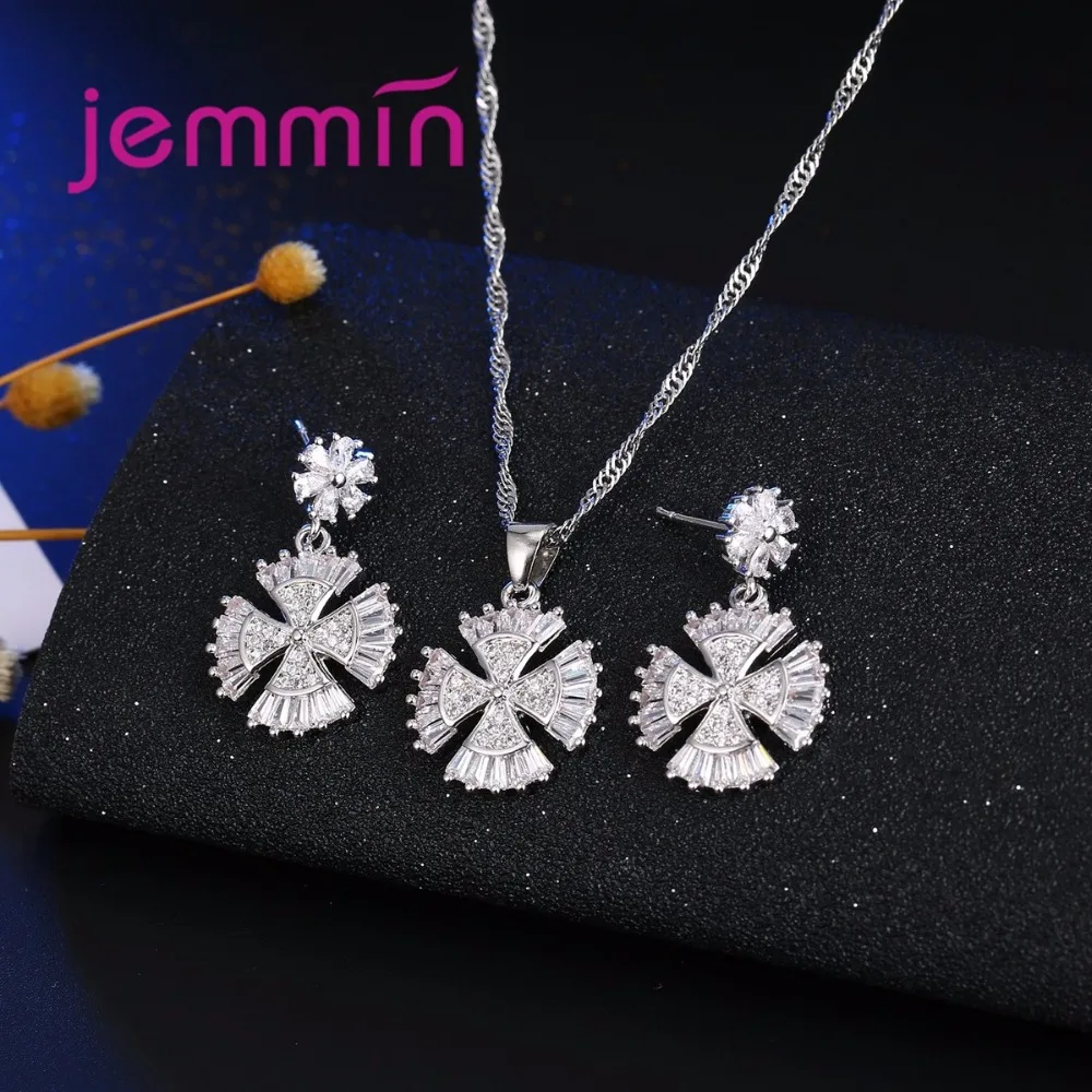 Women Femme Fashion Jewelry Special Sparking Flower Necklace Earrings Set Hot 925 Sterling Silver Jewelry
Women Femme Fashion Jewelry Special Sparking Flower Necklace Earrings Set Hot 925 Sterling Silver Jewelry
