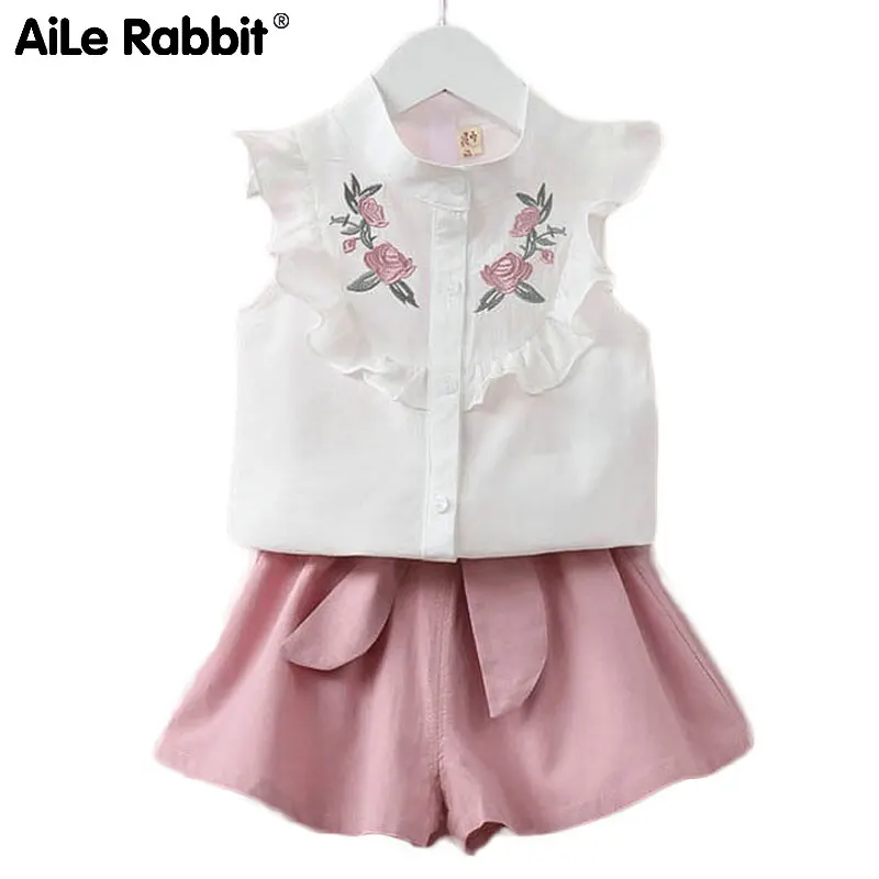 AiLe Rabbit 2018 Girls Fashion Purple Clothing sets Strapless Tops and Floral Shorts and Necklaces Children's Clothes suit k1
AiLe Rabbit 2018 Girls Fashion Purple Clothing sets Strapless Tops and Floral Shorts and Necklaces Children's Clothes suit k1