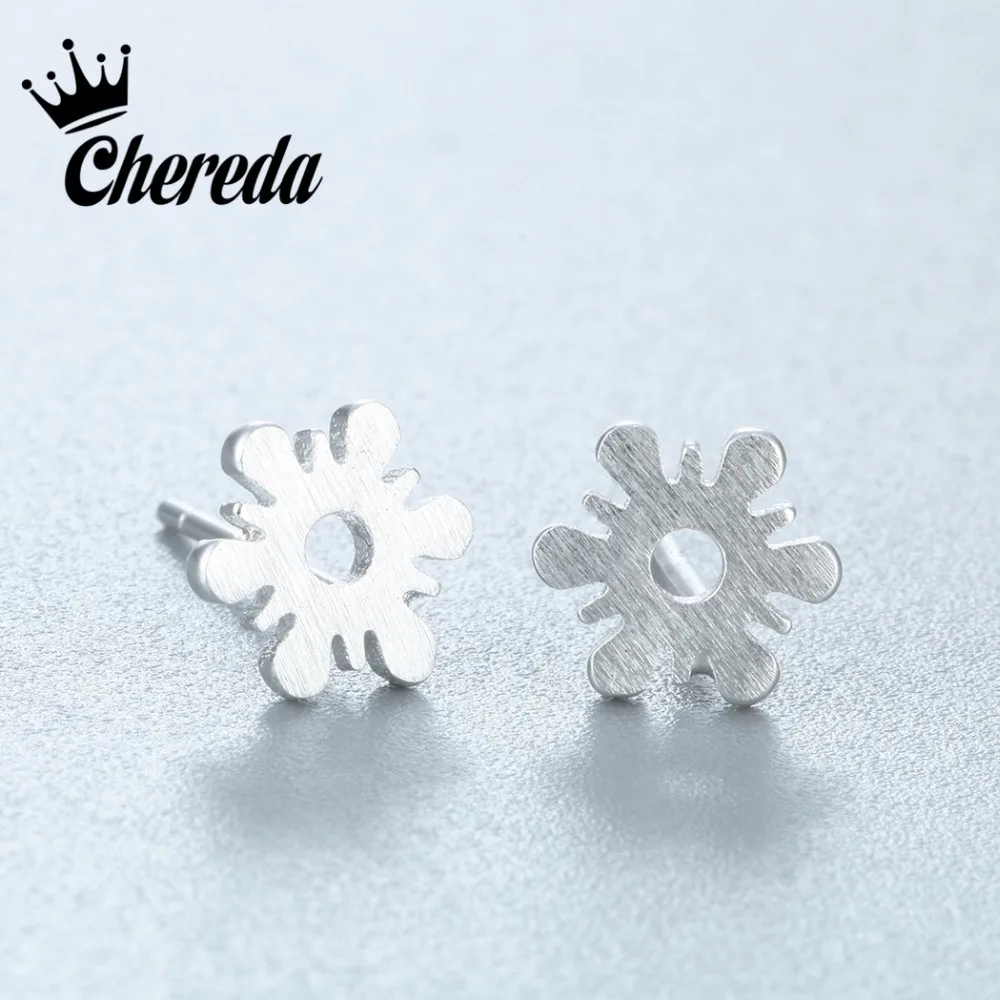 Chereda Snowflake Stud Earring Romantic Beautiful Hollow Winter Vintage Flower Jewelry For women Wedding Birthday Gift
Chereda Snowflake Stud Earring Romantic Beautiful Hollow Winter Vintage Flower Jewelry For women Wedding Birthday Gift