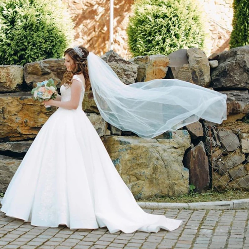 Gorgeous Princess V-neck Appliques A Line Sleeveless White Ivory Wedding Dress Robe De Mariee Sofuge Boho Dubai Arabic Abiti
Gorgeous Princess V-neck Appliques A Line Sleeveless White Ivory Wedding Dress Robe De Mariee Sofuge Boho Dubai Arabic Abiti