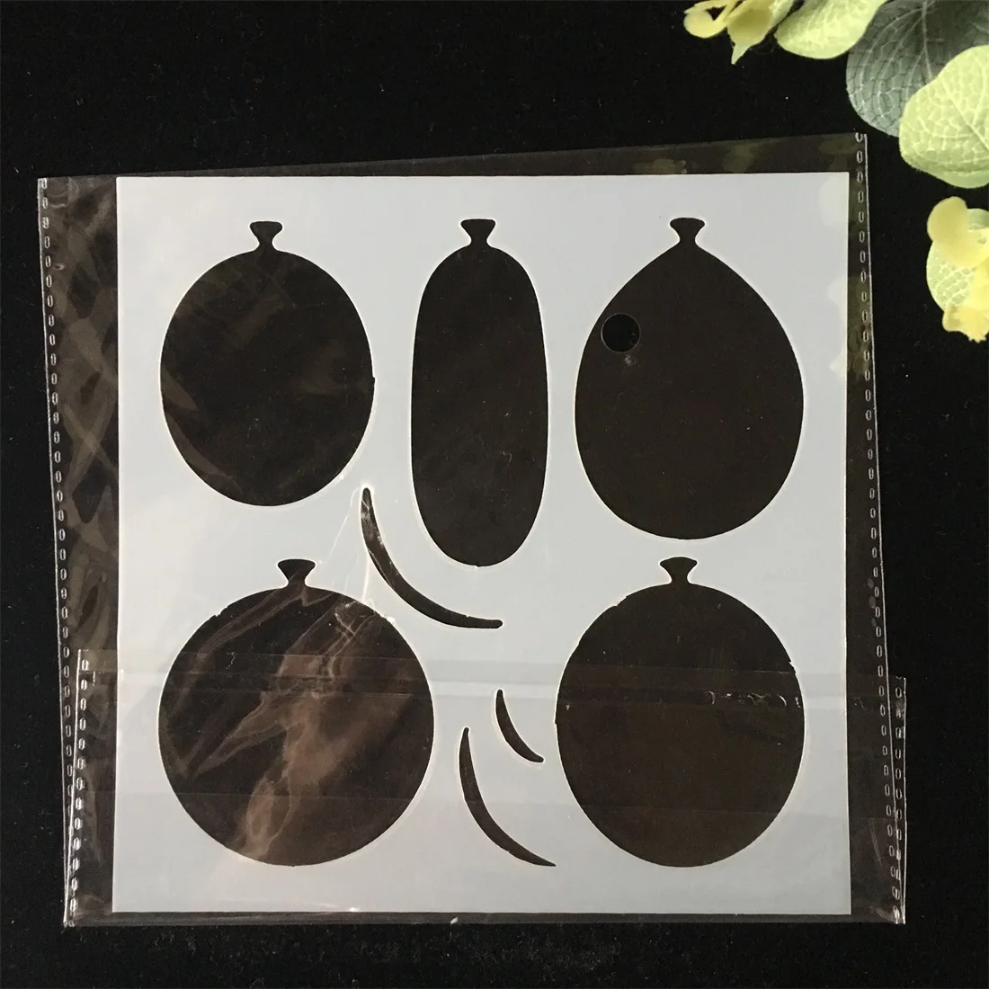 5.9inch Balloon DIY Layering Stencils Wall Painting Scrapbook Coloring Embossing Album Decorative Card Template
5.9inch Balloon DIY Layering Stencils Wall Painting Scrapbook Coloring Embossing Album Decorative Card Template