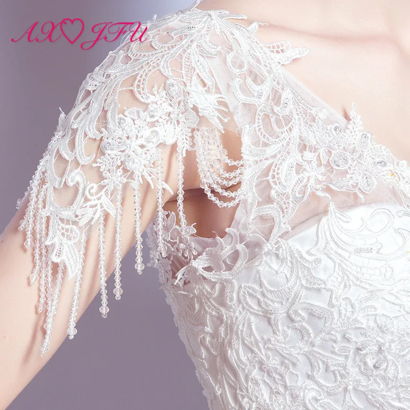 AXJFU Princess vintage white flower lace wedding dress dubai luxury v neck beading crystal white wedding dress 2528
AXJFU Princess vintage white flower lace wedding dress dubai luxury v neck beading crystal white wedding dress 2528