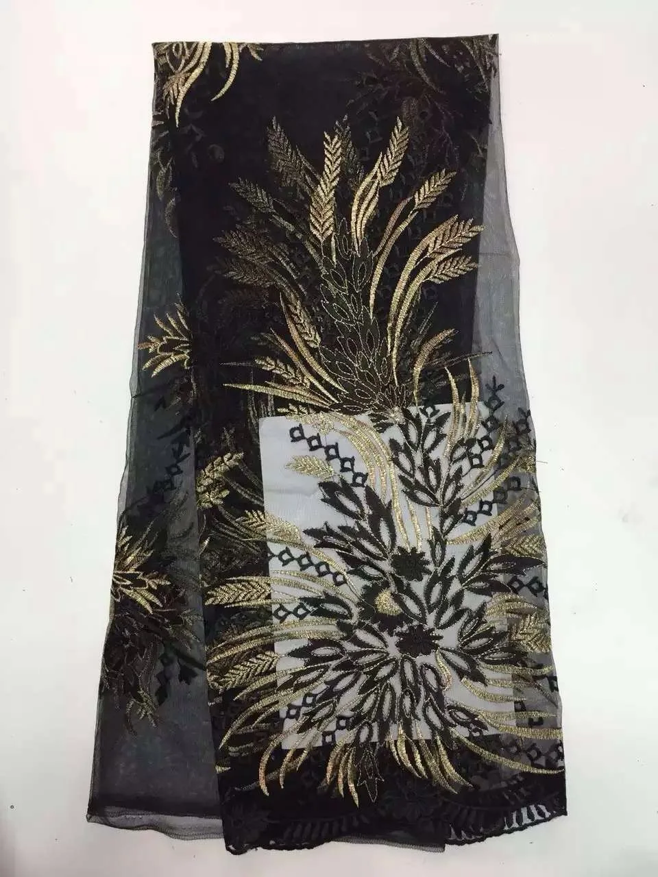 New arrival french net lace fabric with sequins,cheap lace trim african tulle lace fabric high quality in black color AMZ686
New arrival french net lace fabric with sequins,cheap lace trim african tulle lace fabric high quality in black color AMZ686
