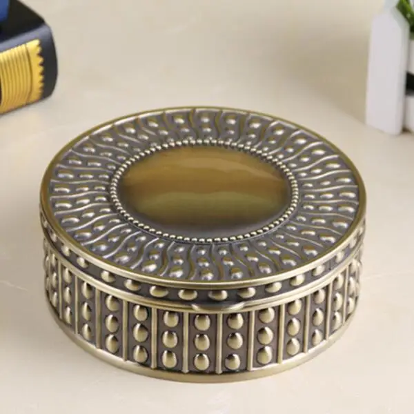 Fashion Jewelry Box Round Shaped Zinc-alloy Metal Trinket Case Vintage Design Jewellery Bangle Bracelet Storage Gift Box
Fashion Jewelry Box Round Shaped Zinc-alloy Metal Trinket Case Vintage Design Jewellery Bangle Bracelet Storage Gift Box