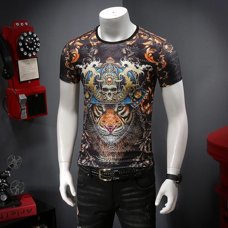 The 2019 summer new male personality shadow Days silk flowers short sleeve men T-shirt M501 - P45
The 2019 summer new male personality shadow Days silk flowers short sleeve men T-shirt M501 - P45