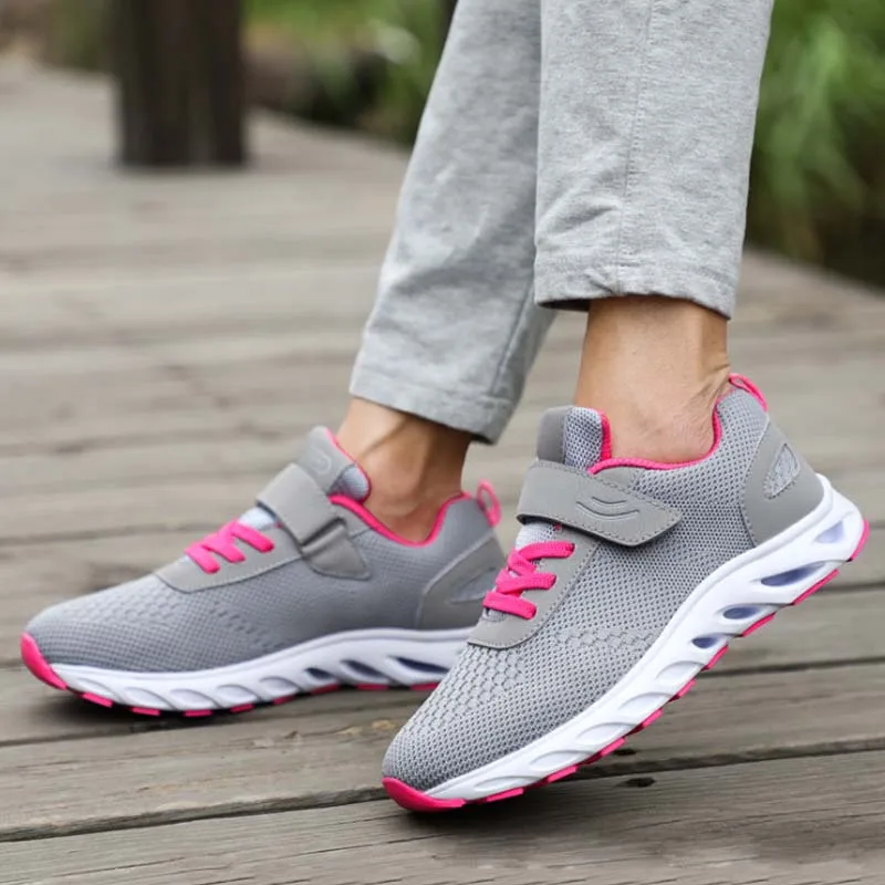 VTOTA New Casual Shoes Woman Breathable Sneakers Women Lace-Up zapatos de mujer Walking Mesh Wedge Sneakers Women tenis feminino
VTOTA New Casual Shoes Woman Breathable Sneakers Women Lace-Up zapatos de mujer Walking Mesh Wedge Sneakers Women tenis feminino