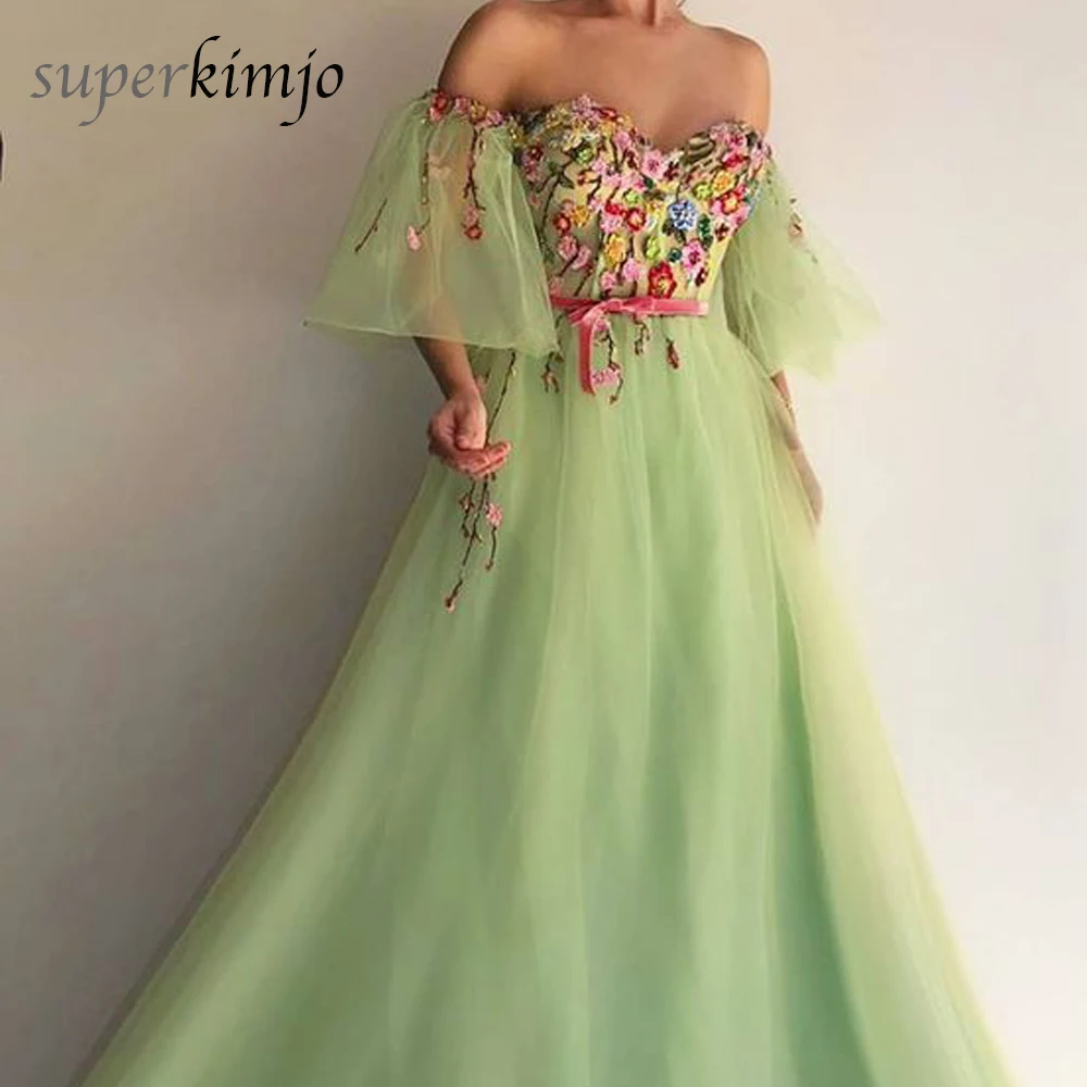 Green Prom Dresses Sweetheart Neckline Embroidery Flowers A Line Short Sleeve Arabic Evening Dresses Gowns
Green Prom Dresses Sweetheart Neckline Embroidery Flowers A Line Short Sleeve Arabic Evening Dresses Gowns