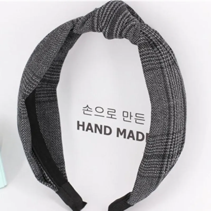 Women Hair Accessories Striped Hairband Headband Korean Knot Hairband Adults Headwear Girls Hairband Winter/Autumn Hair Hoop
Women Hair Accessories Striped Hairband Headband Korean Knot Hairband Adults Headwear Girls Hairband Winter/Autumn Hair Hoop