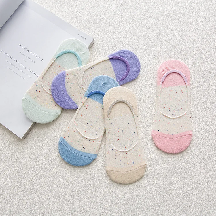 10 pieces = 5 pairs Spring summer silicone non-slip color point yarn cotton female invisible socks women slipper socks
10 pieces = 5 pairs Spring summer silicone non-slip color point yarn cotton female invisible socks women slipper socks
