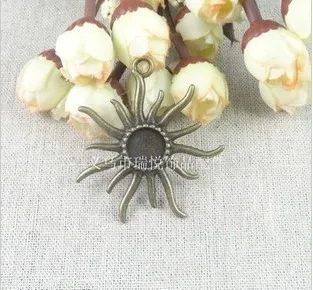 Free Shipping(A1053) 12mm round DIY bronze Cameo Settings Alloy Cork Base Making Charm Pendant Jewelry Accessories Findings
Free Shipping(A1053) 12mm round DIY bronze Cameo Settings Alloy Cork Base Making Charm Pendant Jewelry Accessories Findings