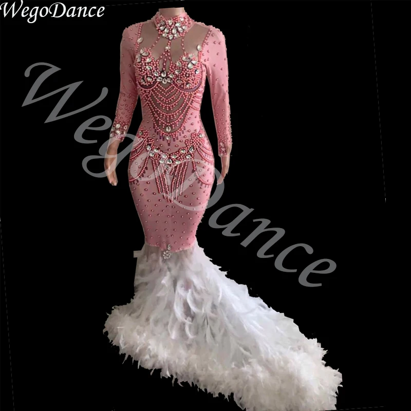 New Woman Sparkly Rhinestones Ostrich feather dresses Singer costume Sexy Evening Party Birthday Clothing Auto Show Full dress
New Woman Sparkly Rhinestones Ostrich feather dresses Singer costume Sexy Evening Party Birthday Clothing Auto Show Full dress