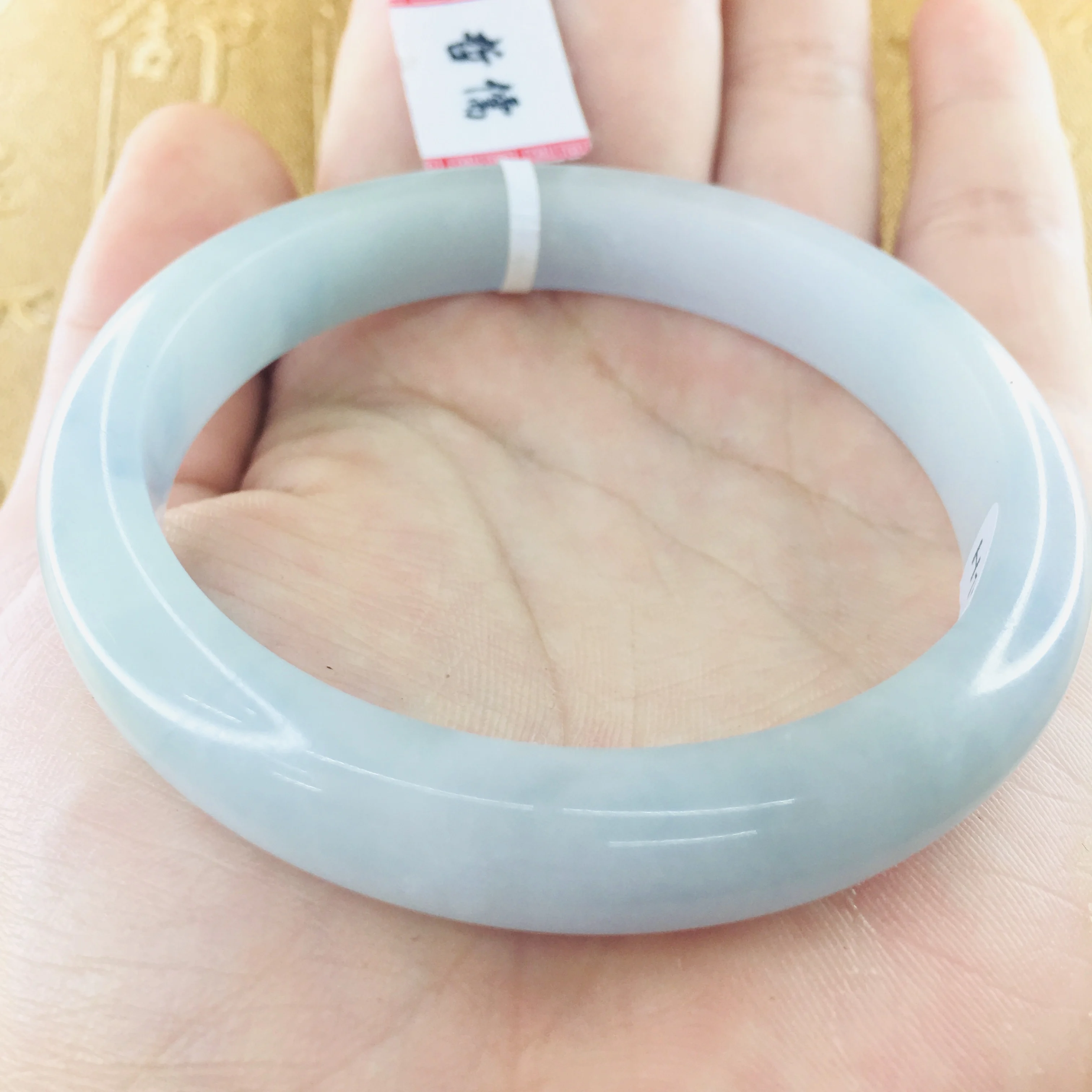 Send Certificate Natural Jadeite Bracelet Elegant Ice Bottom Light Color 54-61mm Women's Jade Bracelet Jewelry Gift
Send Certificate Natural Jadeite Bracelet Elegant Ice Bottom Light Color 54-61mm Women's Jade Bracelet Jewelry Gift