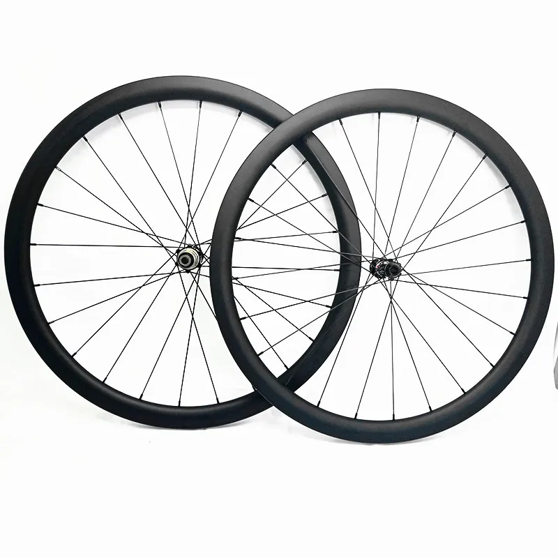 Cycling Carbon Disc Wheels 700c 25x25mm Tubular Road Disc Wheels NOVATEC D411 412SB 100x12 142x12mm Bicycle Road Wheelset 1195g
Cycling Carbon Disc Wheels 700c 25x25mm Tubular Road Disc Wheels NOVATEC D411 412SB 100x12 142x12mm Bicycle Road Wheelset 1195g