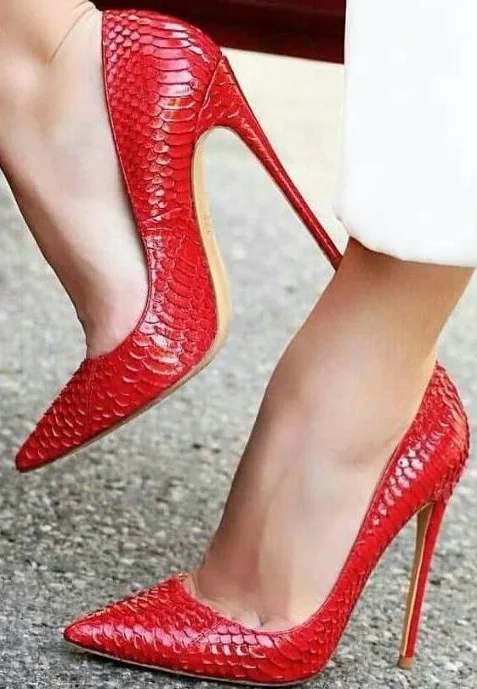 Women Red Snakeskin Pointed Toe High Heel Pumps 12CM Sexy Python Pattern Leather Wedding Shoes Bride Shallow Slip on Pumps
Women Red Snakeskin Pointed Toe High Heel Pumps 12CM Sexy Python Pattern Leather Wedding Shoes Bride Shallow Slip on Pumps