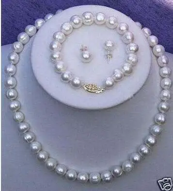 7-8MM Real Cultured Pearl Necklace Bracelet Earring Set color Fashion Free shipping
7-8MM Real Cultured Pearl Necklace Bracelet Earring Set color Fashion Free shipping