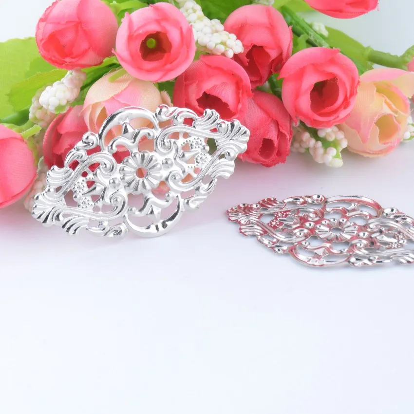 MIAOCHI 5Pcs Silver Tone Filigree Flower Wraps Connectors Metal Crafts Decoration DIY Findings Connectors 5.4x3.2cm F0409
MIAOCHI 5Pcs Silver Tone Filigree Flower Wraps Connectors Metal Crafts Decoration DIY Findings Connectors 5.4x3.2cm F0409
