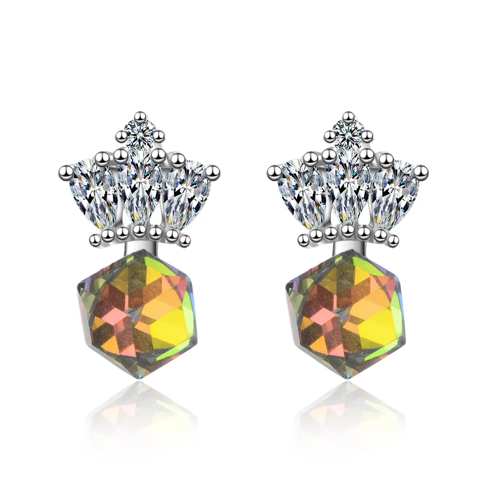 100% 925 Sterling Silver Fashion Crown Square CZ Zircon Ladies Stud Earrings Wholesale Jewelry For Women Wedding Gift
100% 925 Sterling Silver Fashion Crown Square CZ Zircon Ladies Stud Earrings Wholesale Jewelry For Women Wedding Gift