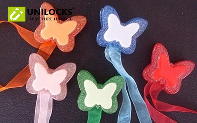 UNILOCKS Cartoon butterfly Curtain Tieback Buckle Hook Blue Colors Curtain magnet buckles
UNILOCKS Cartoon butterfly Curtain Tieback Buckle Hook Blue Colors Curtain magnet buckles