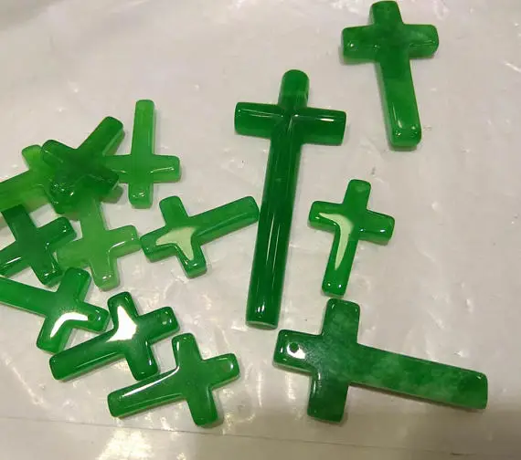Drilled --6pcs Natural jade stone 25-60mm Ice Light green jade Gemstone Cross Focal Pendant jade cabochon
Drilled --6pcs Natural jade stone 25-60mm Ice Light green jade Gemstone Cross Focal Pendant jade cabochon