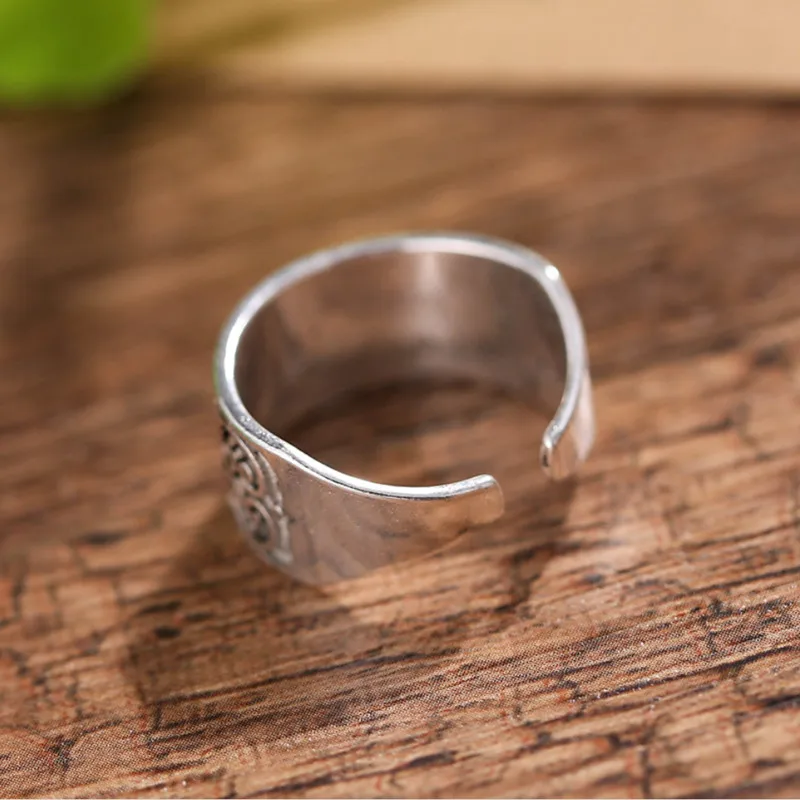 2019 Anillos Anel 100% Rings For Wide Surface Flower Design Vintage Thai Jewelry Open Ring For Lover Best Gift
2019 Anillos Anel 100% Rings For Wide Surface Flower Design Vintage Thai Jewelry Open Ring For Lover Best Gift