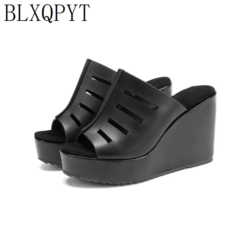 BLXQPYT Gladiator Sandals Plus Size 32-45 Women Flip Flop Tenis Feminino Summer Shoes woman Casual Home Beach Slippers C5-13
BLXQPYT Gladiator Sandals Plus Size 32-45 Women Flip Flop Tenis Feminino Summer Shoes woman Casual Home Beach Slippers C5-13