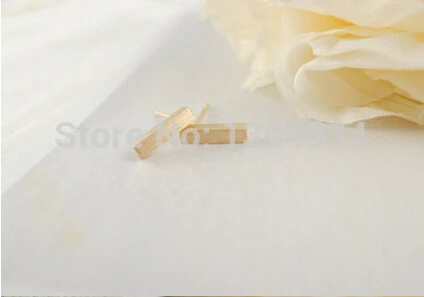 Jisensp New Fashion Women Rose Gold Color Bar Stud Earrings Brass Simple Female Popular Ear Studs Bijoux Wholesale 10pairs-E031
Jisensp New Fashion Women Rose Gold Color Bar Stud Earrings Brass Simple Female Popular Ear Studs Bijoux Wholesale 10pairs-E031
