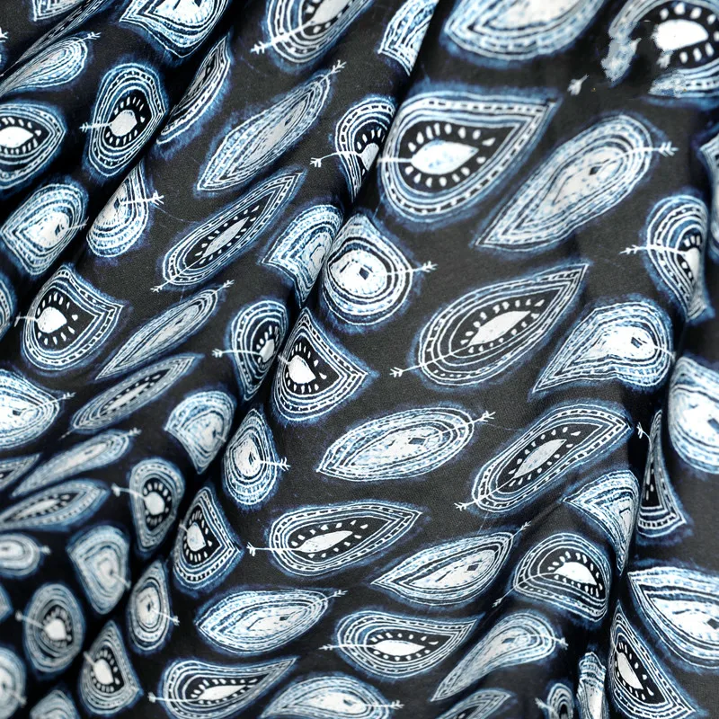 New 100% silk double crepe fabric 140cm wide 16mm digital inkjet paisley silk double enamel inkjet spring and summer silk fabric
New 100% silk double crepe fabric 140cm wide 16mm digital inkjet paisley silk double enamel inkjet spring and summer silk fabric