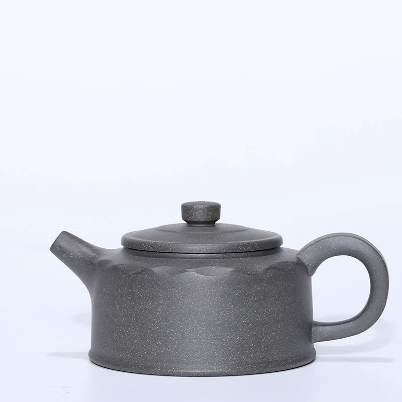 Yixing recommended authentic handmade undressed ore its mud DE clock pot of tea, kungfu tea set gift the teapot
Yixing recommended authentic handmade undressed ore its mud DE clock pot of tea, kungfu tea set gift the teapot