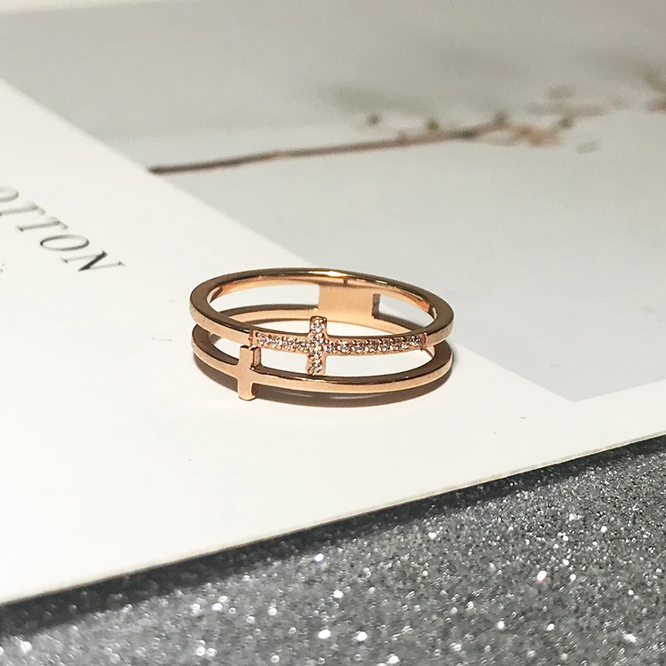 YUN RUO Simple & Chic Two Cross Zircon Ring Rose Gold Color Woman Gift Fashion Titanium Steel Jewelry Never Fade Drop Shipping
YUN RUO Simple & Chic Two Cross Zircon Ring Rose Gold Color Woman Gift Fashion Titanium Steel Jewelry Never Fade Drop Shipping