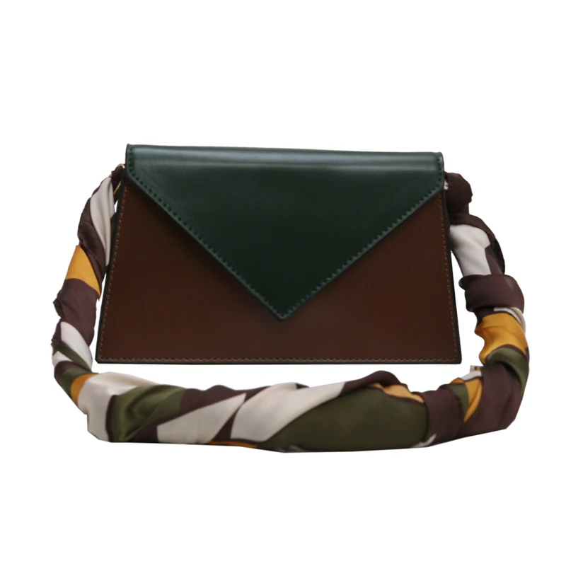 Bag for women Crossbody fashion, versatile personality, color, tide, retro, Hong Kong style, shoulder bag
Bag for women Crossbody fashion, versatile personality, color, tide, retro, Hong Kong style, shoulder bag