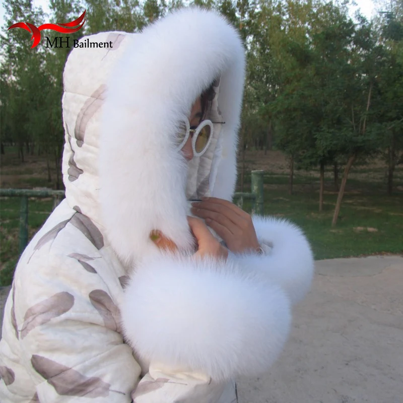 Women Real Fox Fur Collar Cuffs Set Luxury Brand Winter Scarf Women Designers Fluffy Coat's Scarves Cuffs Designer Scarfs
Women Real Fox Fur Collar Cuffs Set Luxury Brand Winter Scarf Women Designers Fluffy Coat's Scarves Cuffs Designer Scarfs