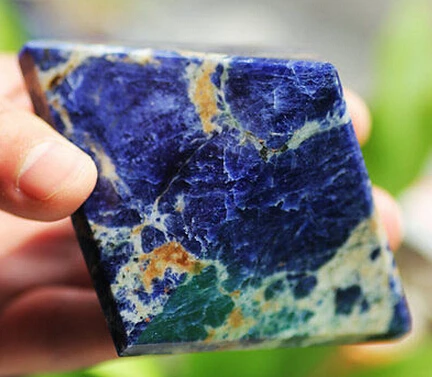 NATURAL SODALITE BLUE QUARTZ CRYSTAL pyramid HEALING
NATURAL SODALITE BLUE QUARTZ CRYSTAL pyramid HEALING