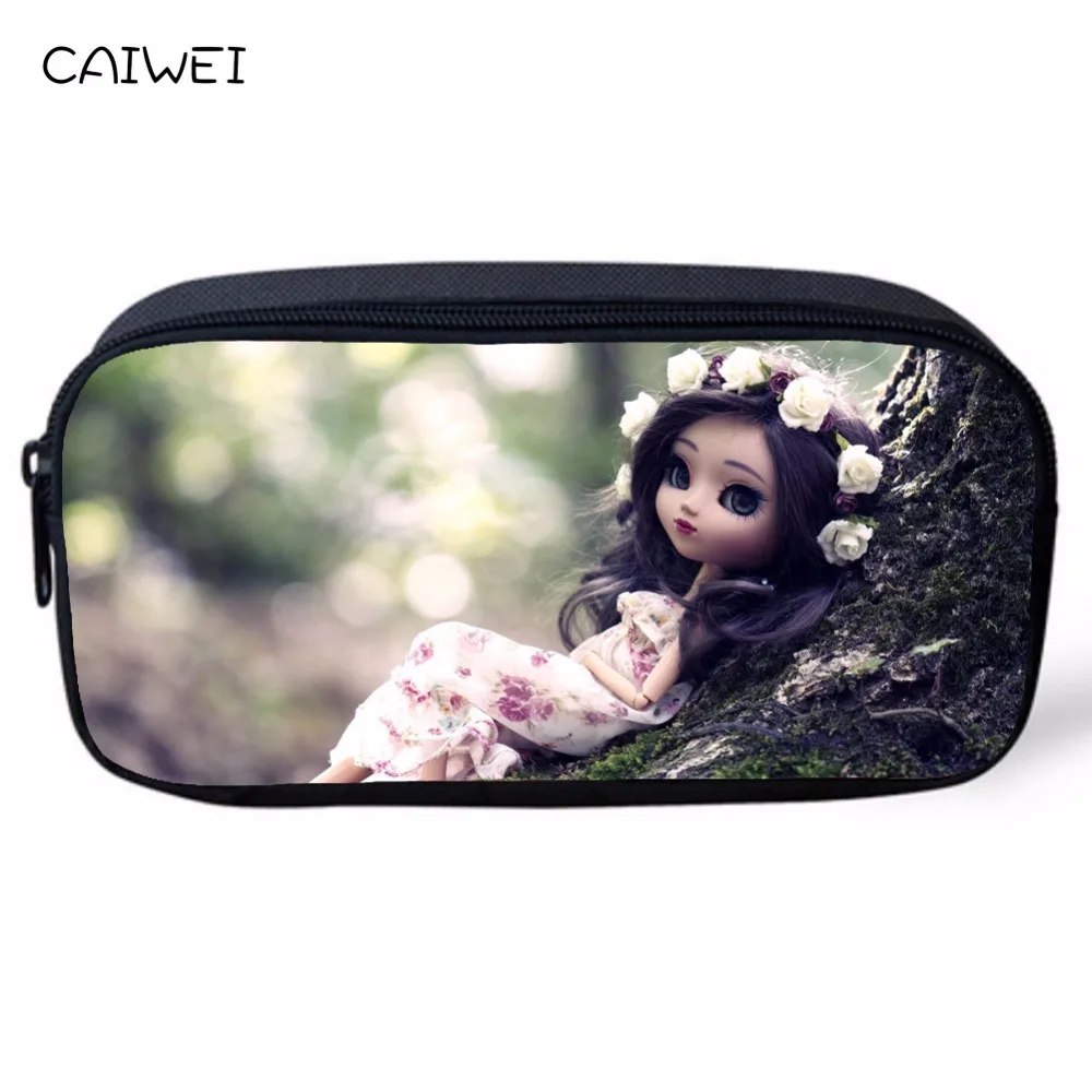 Чехлы-карандаши для девочек с 3D кукольным рисунком, женский косметический чехол, портативная косметичка, детский школьный кошелек, сумочка ...
Чехлы-карандаши для девочек с 3D кукольным рисунком, женский косметический чехол, портативная косметичка, детский школьный кошелек, сумочка ...