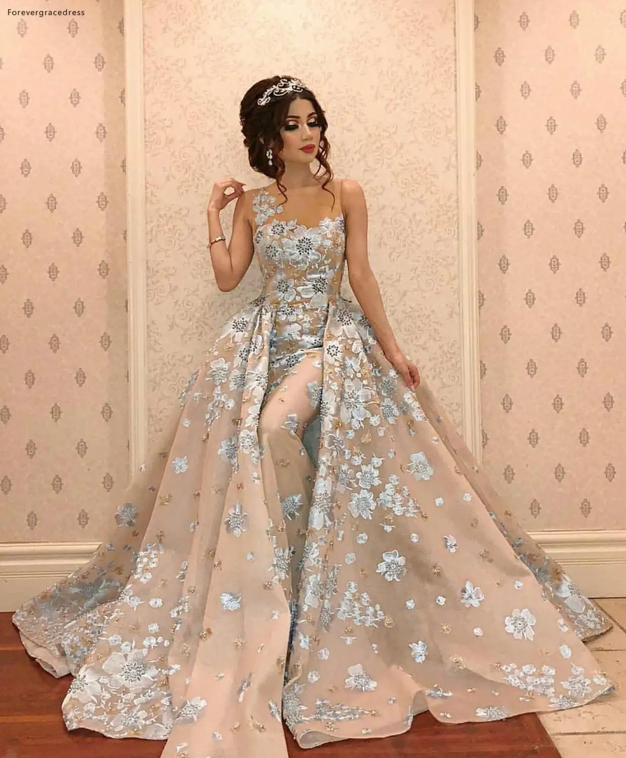 Mermaid Long Evening Dresses 2019 Latest Saudi Arabia Dubai Appliqued With Detachable Train Holiday Wear Formal Party Prom Gowns
Mermaid Long Evening Dresses 2019 Latest Saudi Arabia Dubai Appliqued With Detachable Train Holiday Wear Formal Party Prom Gowns