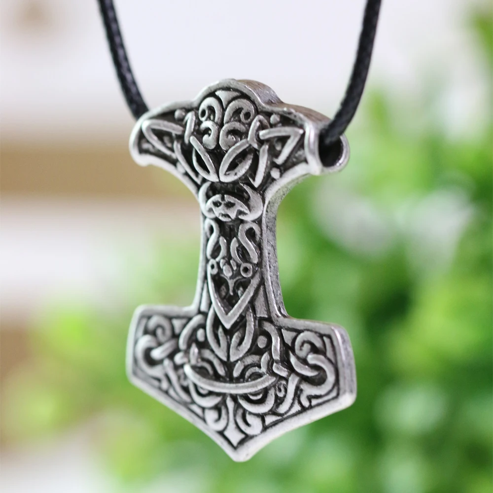 10pcs Viking Nordic Thor's Hammer with Dragon Pendant Necklace Animal Talisman Viking Jewelry
10pcs Viking Nordic Thor's Hammer with Dragon Pendant Necklace Animal Talisman Viking Jewelry