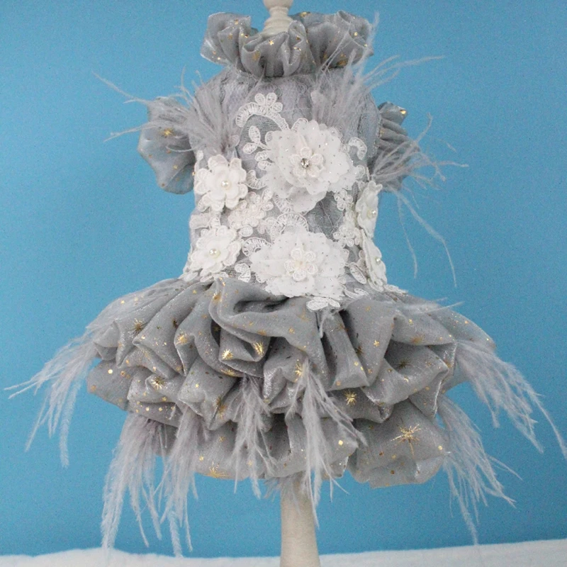 Pet Dog Dress Handmade Embroidered Gorgeous Court Short Style Princess Wedding Dress For Small Dogs Clothes Adorn Pearl Feather
Pet Dog Dress Handmade Embroidered Gorgeous Court Short Style Princess Wedding Dress For Small Dogs Clothes Adorn Pearl Feather