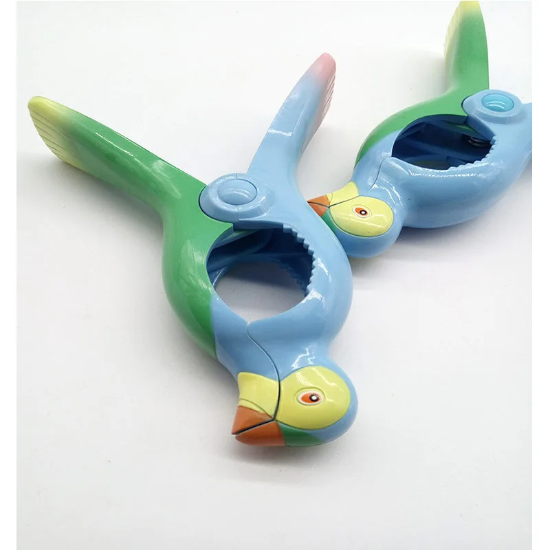 1Pcs Parrot Bird Plastic Beach Slipper Towel Clips Large Sun Bed Lounger Holder Pool Clothes Peg Quilt clip Sock clips
1Pcs Parrot Bird Plastic Beach Slipper Towel Clips Large Sun Bed Lounger Holder Pool Clothes Peg Quilt clip Sock clips