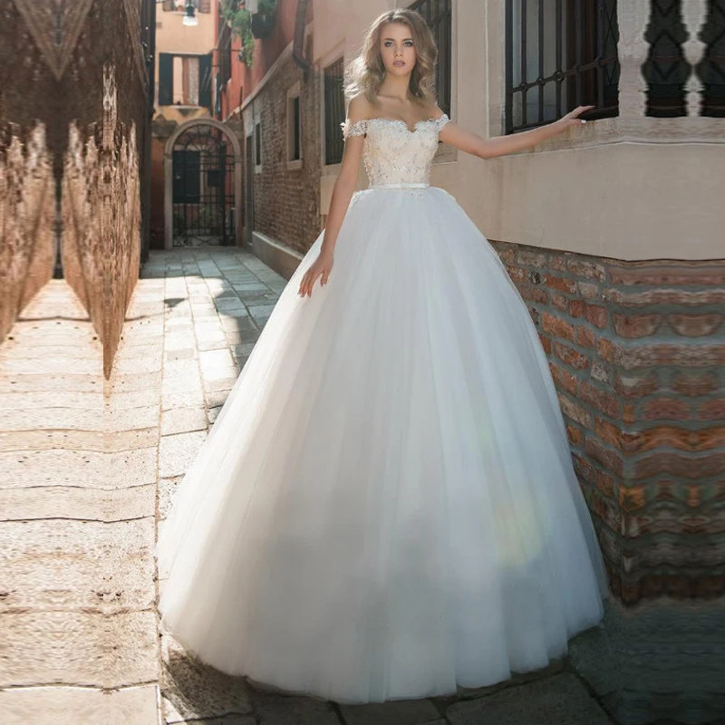 Vestido de Noiva Off the Shoulder Wedding Dress Lace Appliques Sweetheart Ball Gowns Lace Up Bride Dresses Custom Made
Vestido de Noiva Off the Shoulder Wedding Dress Lace Appliques Sweetheart Ball Gowns Lace Up Bride Dresses Custom Made