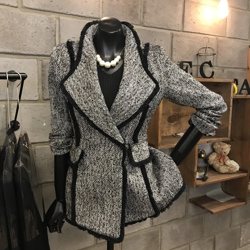 2020 Regular V-neck Nylon Sobretudo Abrigo Mujer Winter Autumn New Women's Coat Fashion Tassel Stitching Hemp Slim Wool Female
2020 Regular V-neck Nylon Sobretudo Abrigo Mujer Winter Autumn New Women's Coat Fashion Tassel Stitching Hemp Slim Wool Female