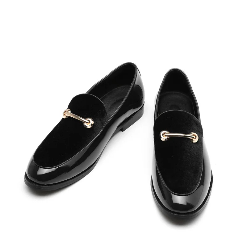 Newest Man Formal Shoes Pointed Toe Fashion Men Metal Button Oxford Casual Shoes Male Slip-on Wedding Loafers Big Size 37-48
Newest Man Formal Shoes Pointed Toe Fashion Men Metal Button Oxford Casual Shoes Male Slip-on Wedding Loafers Big Size 37-48