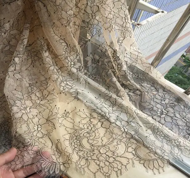 Eyelash Lace Fabric Multicolor Exquisite Lace Trim Embroidery for Clothes Wedding Dress DIY Craft Accessories
Eyelash Lace Fabric Multicolor Exquisite Lace Trim Embroidery for Clothes Wedding Dress DIY Craft Accessories