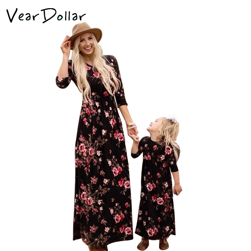 VearDoller Family Clothing Long Sleeve Flower Print Mother Daughter Matching Long Dress 2018 New Fashion Mommy and Me Clothes
VearDoller Family Clothing Long Sleeve Flower Print Mother Daughter Matching Long Dress 2018 New Fashion Mommy and Me Clothes