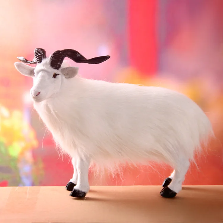 Новая имитация белой козы Полиэтиленовая и пушистая овца кукла в подарок около