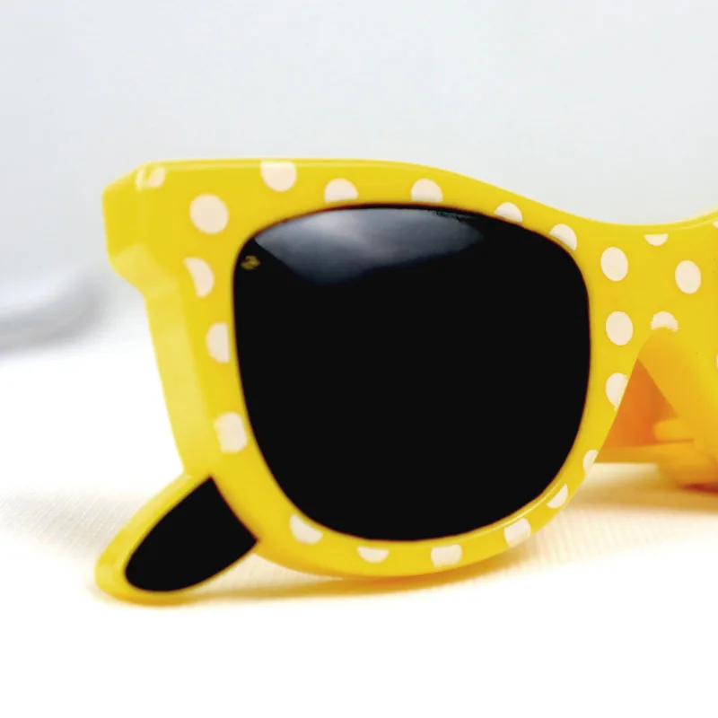 1pcs Sunglass Design Plastic Beach Slipper Towel Clips Large Sun Bed Lounger Holder Pool Clothes Peg Quilt clip Sock clips
1pcs Sunglass Design Plastic Beach Slipper Towel Clips Large Sun Bed Lounger Holder Pool Clothes Peg Quilt clip Sock clips