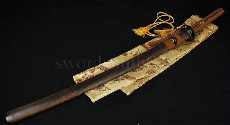 1095 JAPANESE SAMURAI SWORD KATANA FULL TANG Clay Tempered Blade IRON TSUBA VERY SHARP Hard hualee wooden saya custom
1095 JAPANESE SAMURAI SWORD KATANA FULL TANG Clay Tempered Blade IRON TSUBA VERY SHARP Hard hualee wooden saya custom