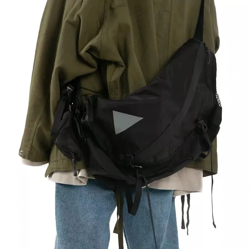 Man Travel Shoulder Bag Chest Pack Hip Hop Street Casual Wild Handbags Messenger Bag Nylon Folding Portable Crossobdy Bag
Man Travel Shoulder Bag Chest Pack Hip Hop Street Casual Wild Handbags Messenger Bag Nylon Folding Portable Crossobdy Bag